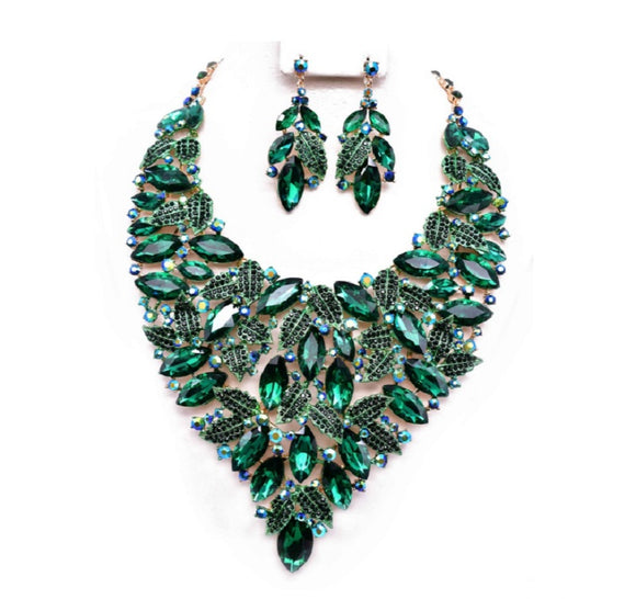 LARGE GOLD NECKLACE SET GREEN STONES ( 12694 GGR )