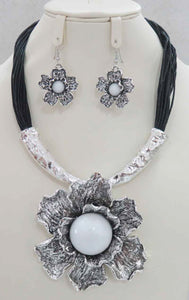 Silver White Necklace Set ( 4021 SWT )