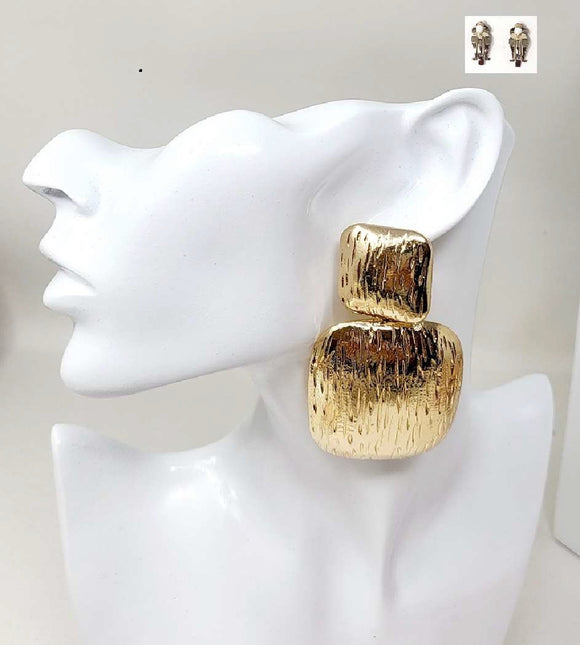 GOLD CLIP ON EARRINGS ( 21010 G )