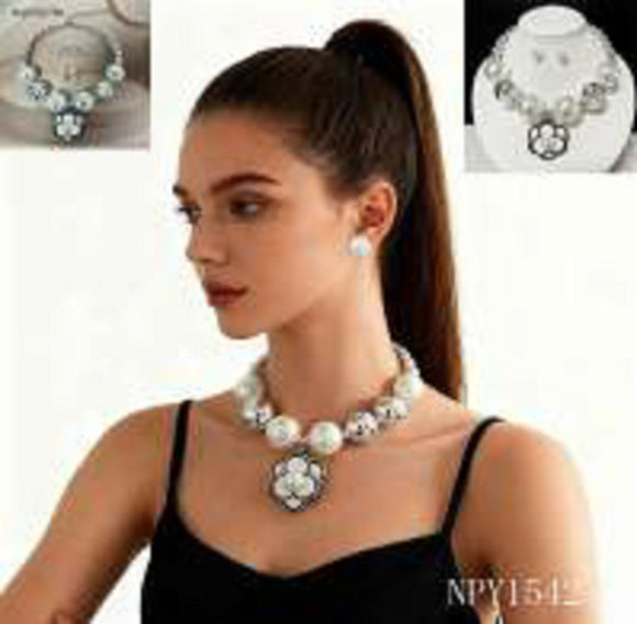 FASHION PEARL NECKLACE ( 1542 )
