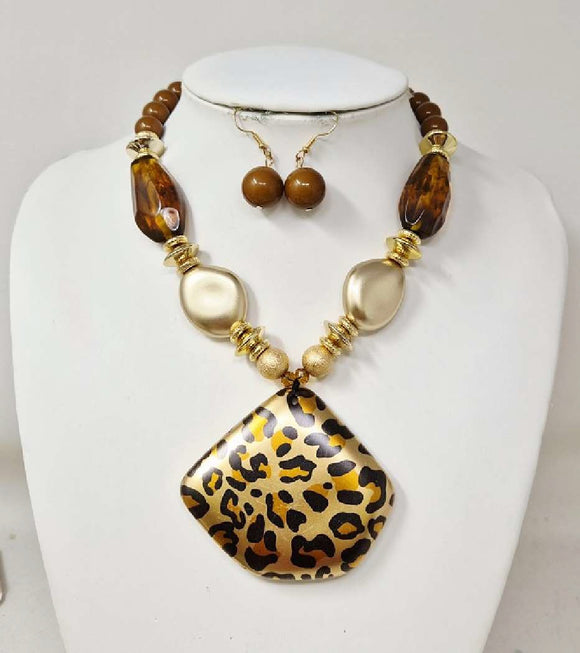 GOLD LEOPARD PRINT NECKLACE SET ( 11243 GLE )