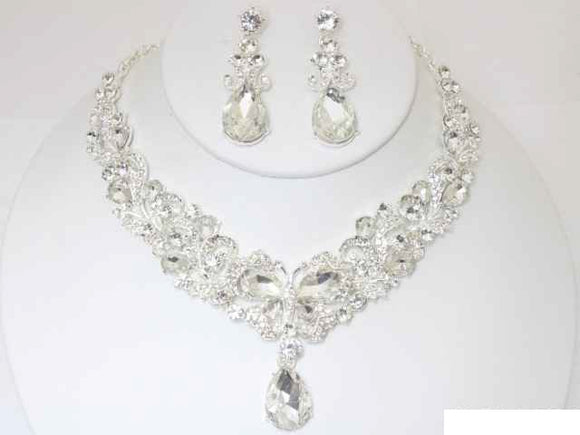 SILVER CLEAR STONES NECKLACE SET ( 20060 SCRY )