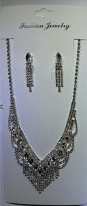 SILVER NECKLACE SET CLEAR STONES ( 10896 S )