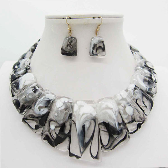 BLACK ACRYLIC NECKLACE SET ( 0118 BK )