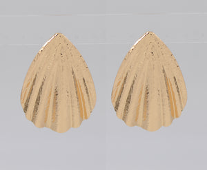 GOLD SEASHELL SHAPE EARRINGS ( 4455 GOL )