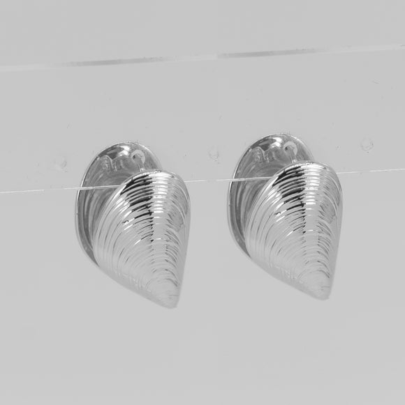 SILVER SEASHELL MUSSEL SHAPE EARRINGS ( 4490 SIL )