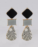 DANGLING RESIN EARRINGS ( 6461 GLBLK )