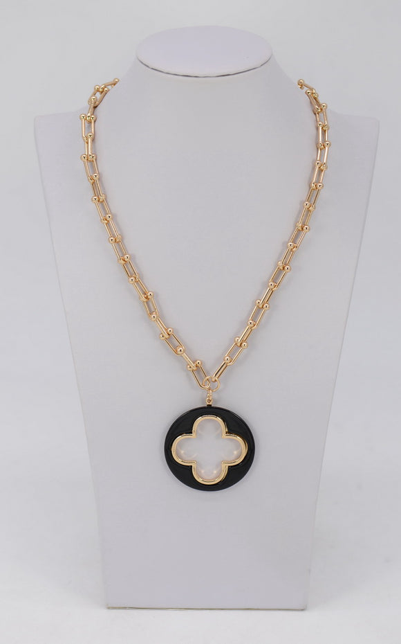 GOLD BLACK QUATREFOIL NECKLACE ( 1631 GLBLK )