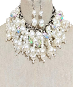 SILVER WHITE PEARL CHUNKY NECKLACE SET ( 3519 RHWHTAB )