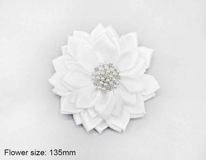 WHITE FLOWER BROOCH ( 1500 WH )