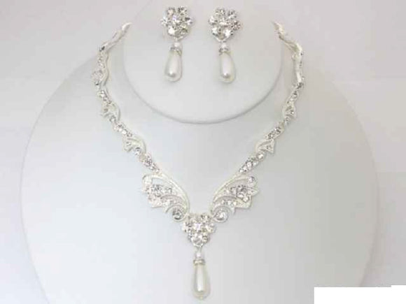 Silver Necklace Set Clear Stones ( 19947 SCRY )