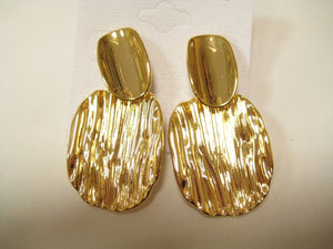 GOLD DANGLING EARRINGS ( 3969 G )