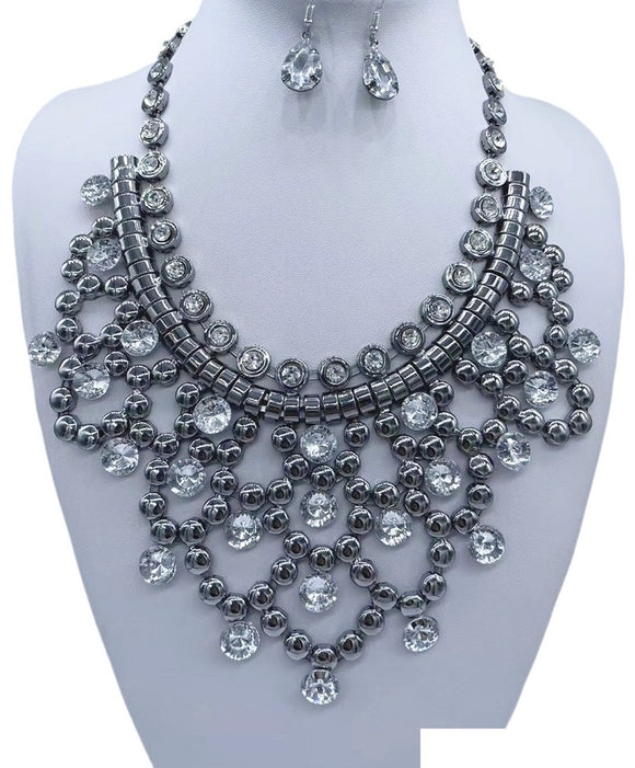 SILVER NECKLACE SET CLEAR STONES ( 2893 BNCL )