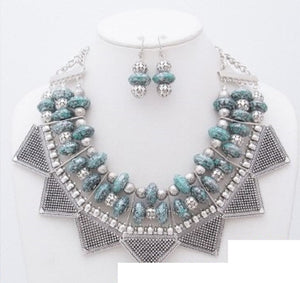 SILVER PATINA TRIANGLE NECKLACE SET ( 2910 STQ )