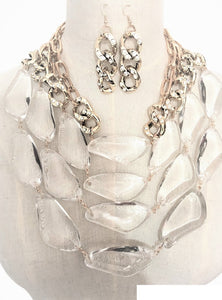 4 LAYER LUCITE CLEAR CHUNKY SILVER FASHION NECKLACE SET ( 3343 RHCL )