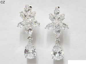 DANGLING TEAR DROP EARRINGS CLEAR CZ STONES ( 6885 SCRY )