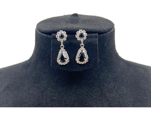 SILVER EARRINGS BLACK STONES ( 0564P 1J )