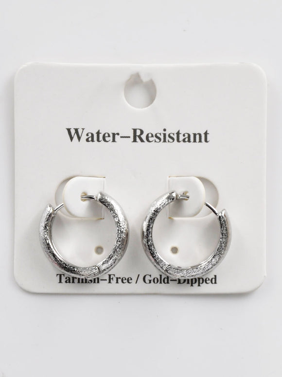 WHITE GOLD DIPPED HUGGIE HOOP EARRINGS ( 254441 S )