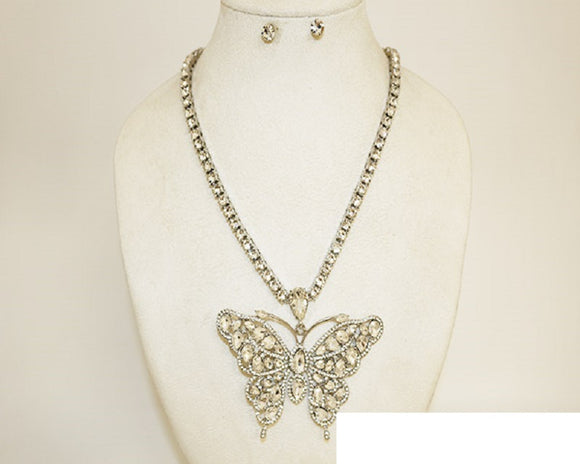 SILVER BUTTERFLY CLEAR NECKLACE ( 1066 SCRY )