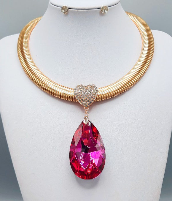 GOLD NECKLACE FUCHSIA TEARDROP PENDANT ( 3186 FUC )