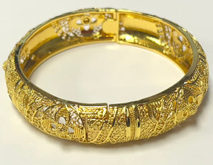 GOLD BANGLE ( 2490 )