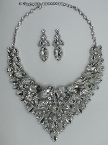 LARGE CRYSTAL NECKLACE SET ( 014279 SCL )