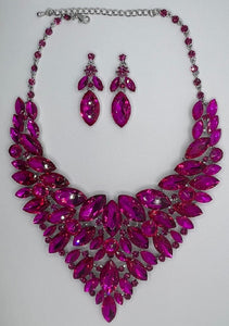 LARGE CRYSTAL NECKLACE SET ( 014279 FU )