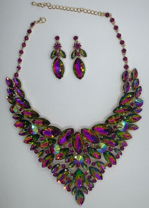 LARGE CRYSTAL NECKLACE SET ( 014279 VM )