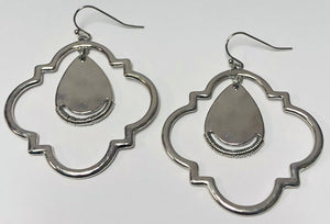 Silver Metal Earrings ( 3012 RD )