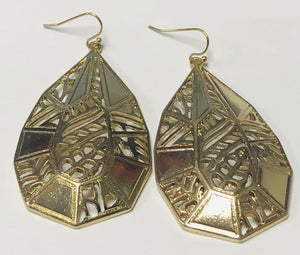 GOLD METAL EARRINGS ( 267 GD )