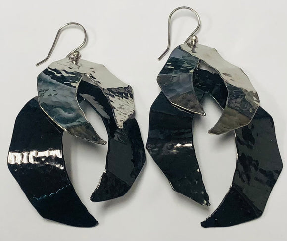 SILVER HEMATITE METAL EARRINGS ( 811 RH )