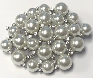 SILVER BROOCH PEARLS CLEAR STONES ( 148 RWH )
