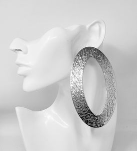 LARGE SILVER O EARRINGS ( 10371 R )