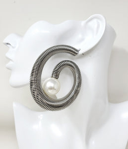 SPIRAL PEARL EARRINGS ( 11421 RWH )