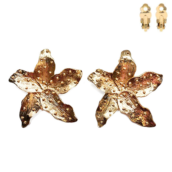GOLD HAMMERED STAR CLIP ON EARRINGS ( 20077 G )
