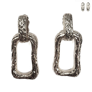 SILVER RECTANGLE HAMMERED CLIP ON EARRINGS ( 20080 R )