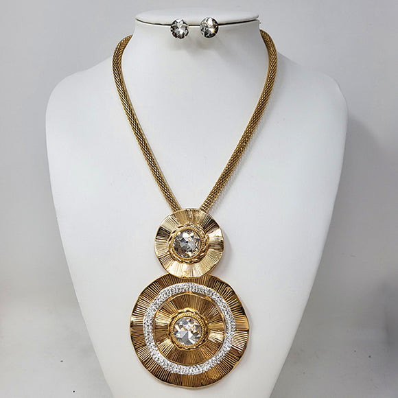 GOLD NECKLACE ROUND PENDANTS CLEAR STONES ( 10538 G )