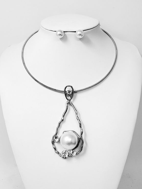 SILVER CHOKER NECKLACE SET PEARL CLEAR STONES ( 10582 RWH )