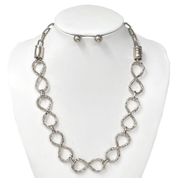 SILVER METAL INFINITY LINK FASHION NECKLACE ( 10766 R )