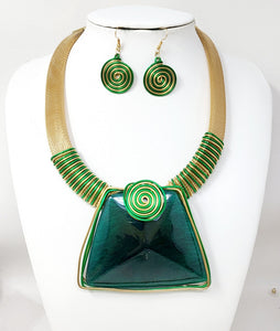 METAL SPIRAL LARGE PENDANT NECKLACE SET GREEN ( 10883 GGR )