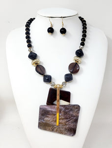 GOLD BLACK STONE PEARL NECKLACE SET ( 11078 GBK )