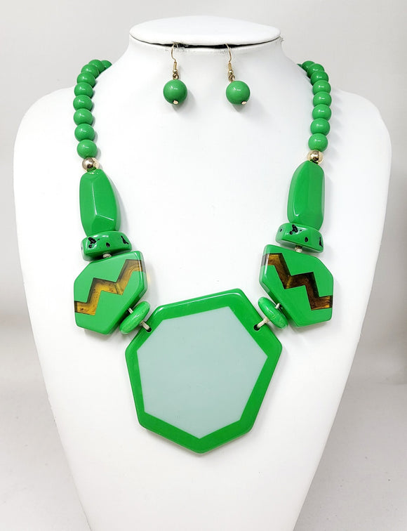 GREEN STATEMENT RESIN NECKLACE SET ( 11168 GMN )