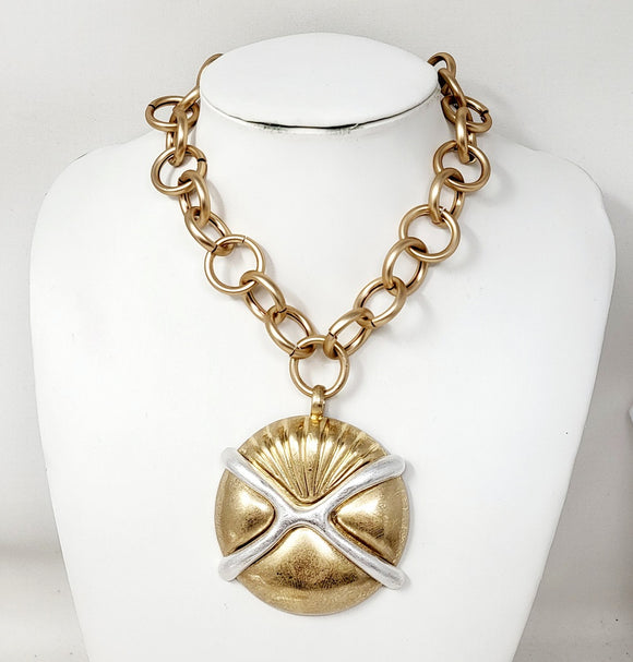 MATTE GOLD SHELL SAND DOLLAR NECKLACE ( 30128 MG )