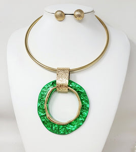GOLD CHOKER GREEN PENDANT NECKLACE SET ( 30130 GGR )