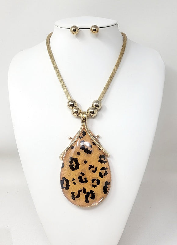 GOLD NECKLACE SET LEOPARD PRINT 31044 GLE Ohmyjewelry