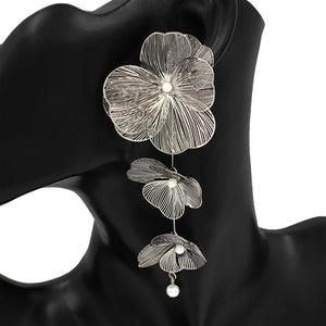 HEMATITE DANGLING FLOWER EARRINGS ( 2651 HT )