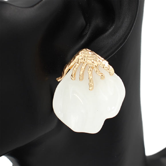 WHITE FLOWER PETAL ENAMEL GOLD EARRINGS ( 2741 GDWT )