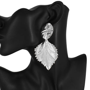 METAL LEAF EARRINGS ( 5268 RD )