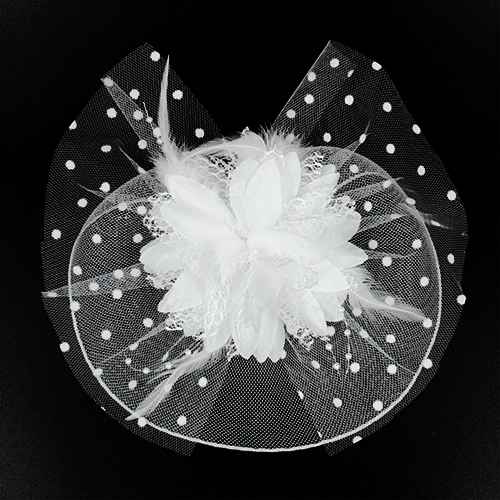 White Fascinator ( 1241 WT )