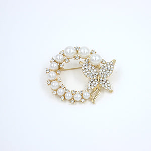 GOLD OPEN CIRCLE BUTTERFLY BROOCH CLEAR STONES CREAM PEARLS ( 2041 GD )
